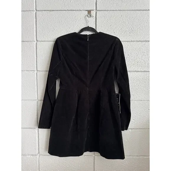 NWT Tuckernuck The Haley Dress in Black Velvet size 6 - Picture 4 of 4